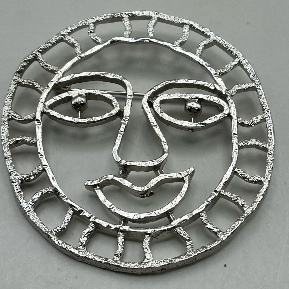 Vintage Silver Tone Sun Face Pendant Stylish Statement Jewelry Piece